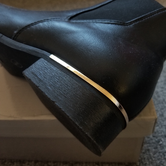 Chelsea boots - Picture 4 of 5